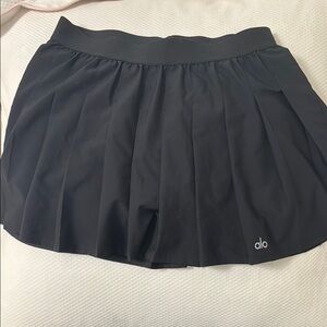 ALO Yoga Black Pleated Women's Skirt